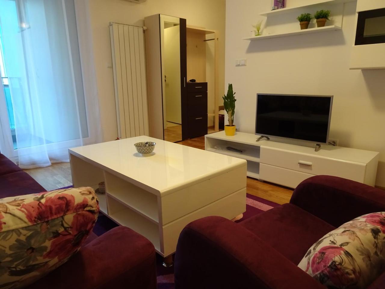 Quiet Apartment In City Center, Free Private Parking Saraybosna Dış mekan fotoğraf